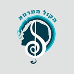 י' - משתתפת בסדנה לחד-הוריות